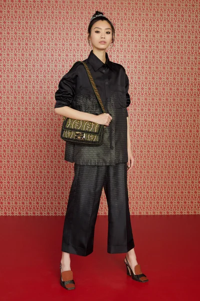 Look 38